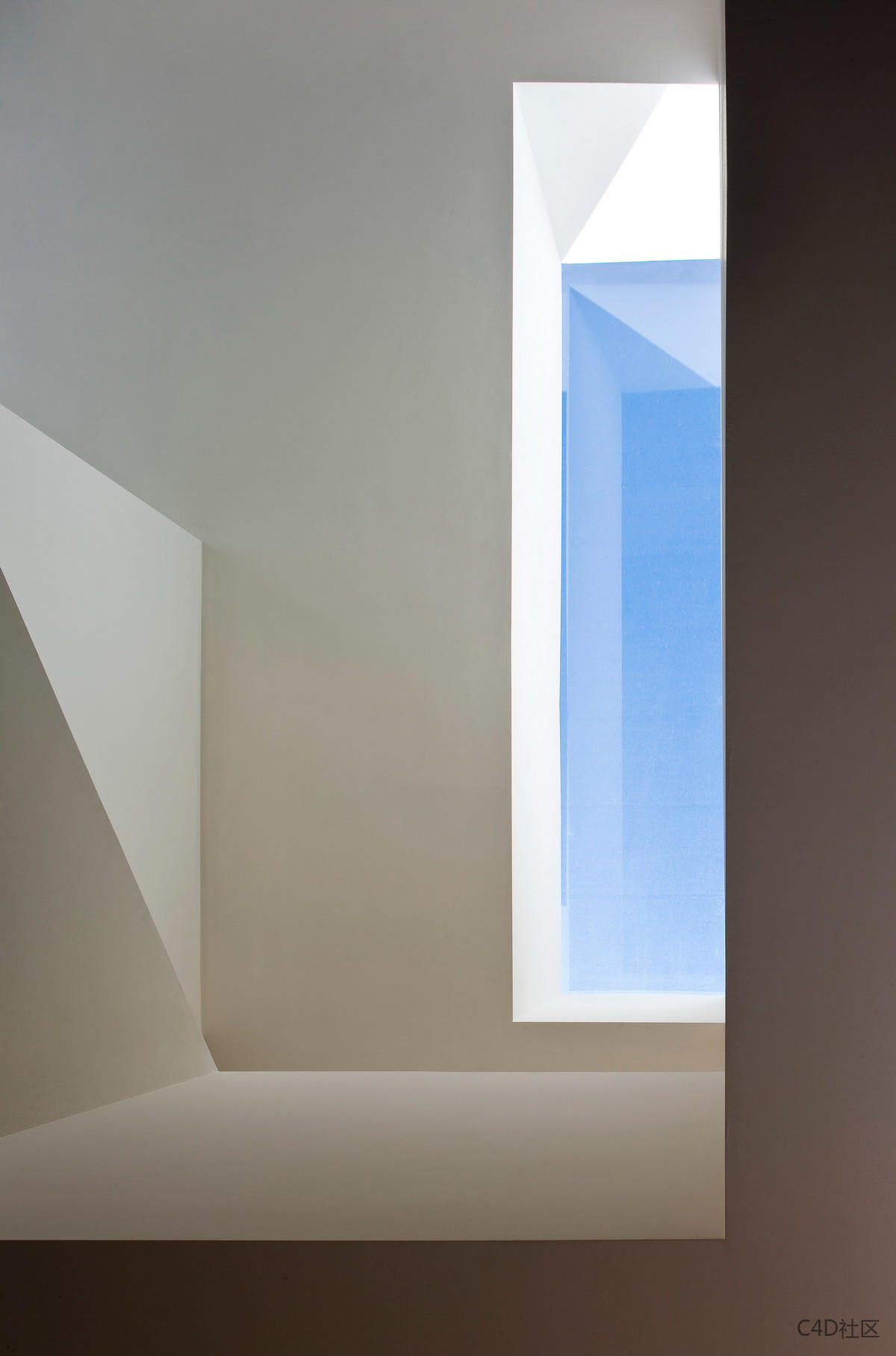 城堡俯瞰山腰上的房子-behance-Fran Silvestre Arquitectos